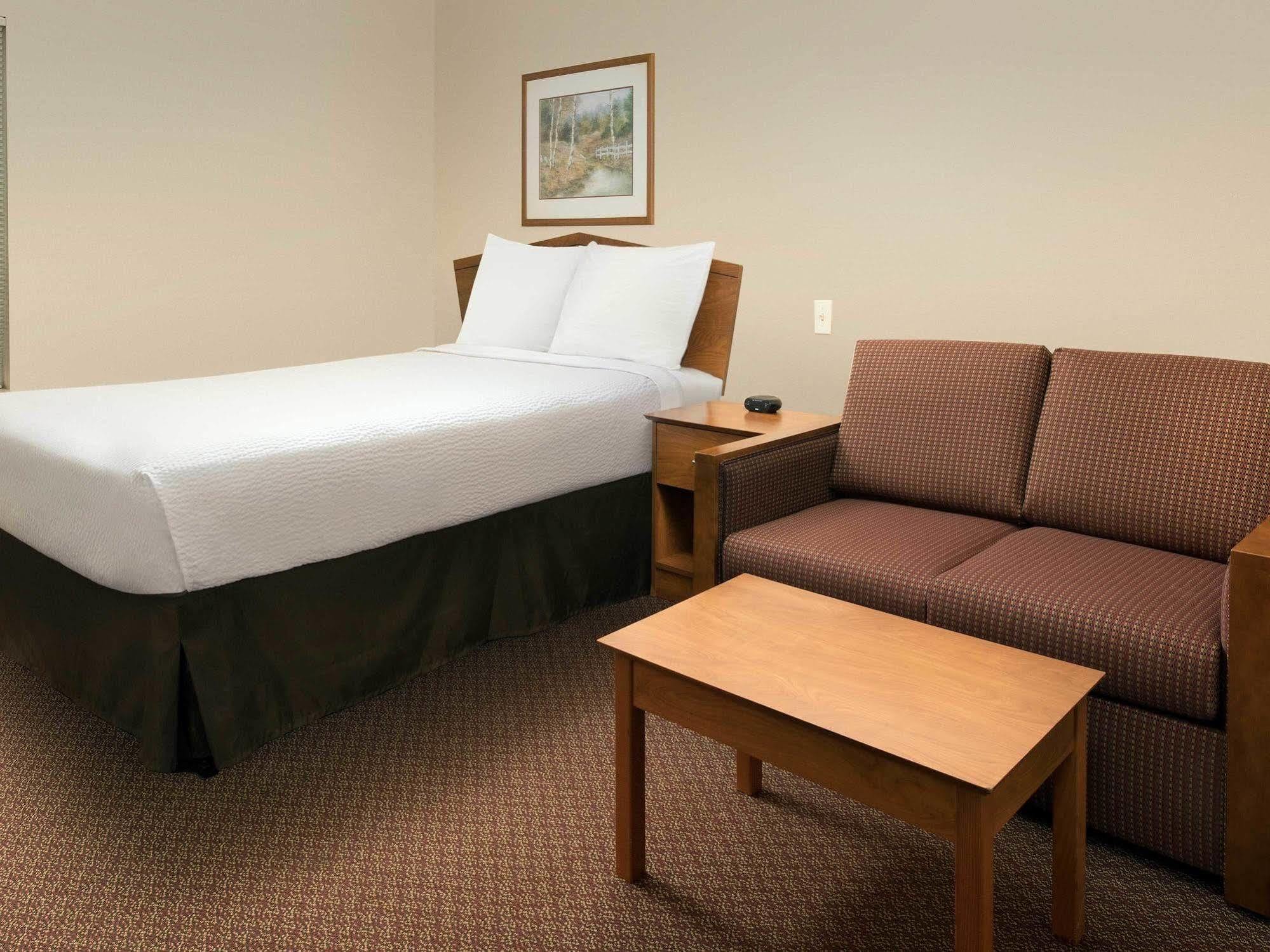 Woodspring Suites Kansas City Lenexa Exterior foto